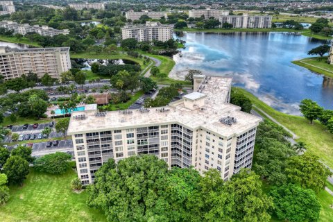 Condo in Pompano Beach, Florida, 1 bedroom  № 1223599 - photo 7