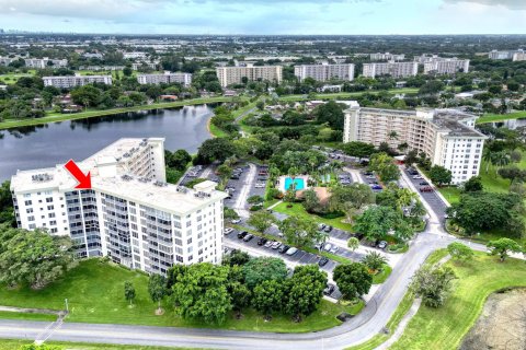 Condo in Pompano Beach, Florida, 1 bedroom  № 1223599 - photo 13