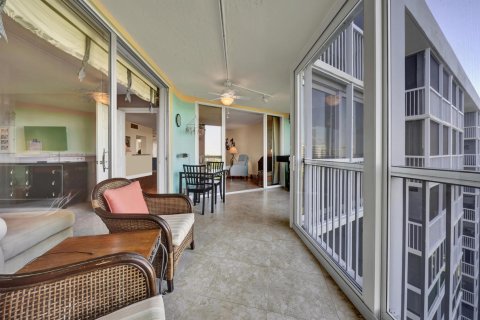 Copropriété à vendre à Pompano Beach, Floride: 1 chambre, 99.5 m2 № 1223599 - photo 19