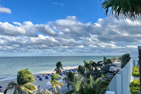 Copropriété à vendre à Fort Lauderdale, Floride: 2 chambres, 148.46 m2 № 1104575 - photo 2