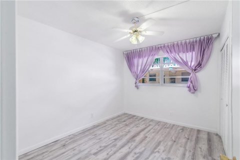 Condominio en venta en Hallandale Beach, Florida, 2 dormitorios, 86.86 m2 № 844184 - foto 6