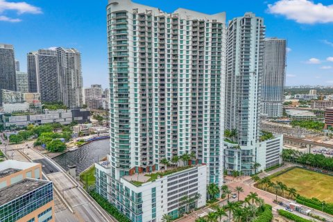 Condominio en venta en Miami, Florida, 3 dormitorios, 128.67 m2 № 1404107 - foto 26