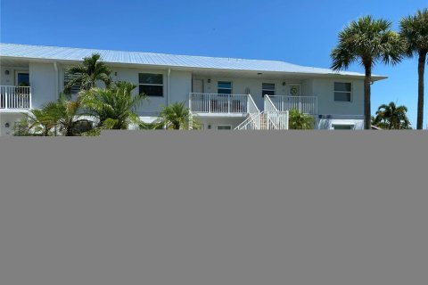 Condo in Punta Gorda, Florida, 2 bedrooms  № 1258715 - photo 1