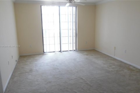 Condo in Hollywood, Florida, 1 bedroom  № 1375705 - photo 6