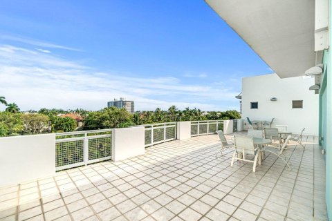 Condominio en venta en Delray Beach, Florida, 1 dormitorio, 88.54 m2 № 1159692 - foto 5