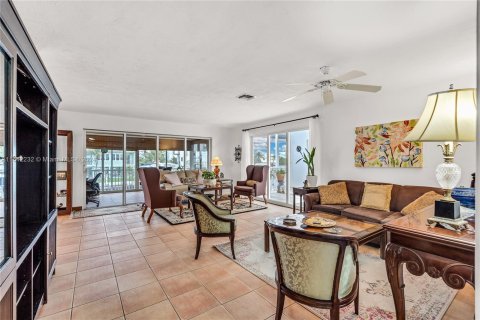 Casa en venta en Key Largo, Florida, 4 dormitorios, 309.74 m2 № 1321040 - foto 23