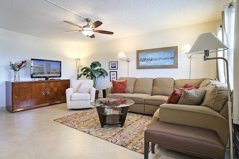 Copropriété à vendre à Deerfield Beach, Floride: 2 chambres, 92.9 m2 № 1127883 - photo 18