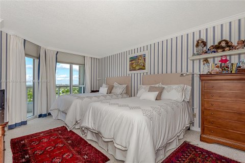 Condo in Aventura, Florida, 3 bedrooms  № 732665 - photo 12