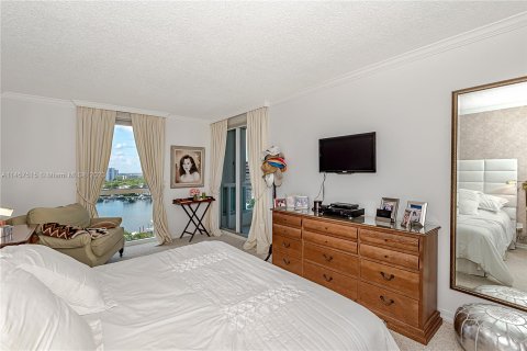 Condo in Aventura, Florida, 3 bedrooms  № 732665 - photo 20