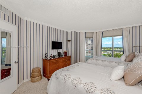 Condo in Aventura, Florida, 3 bedrooms  № 732665 - photo 13