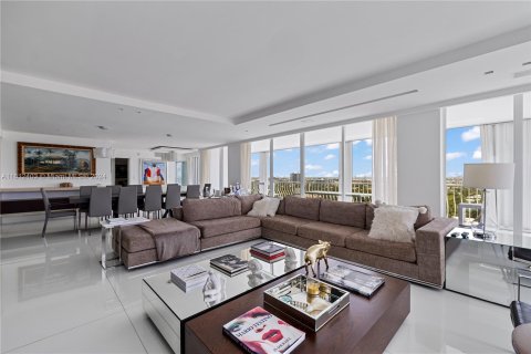 Copropriété à louer à Bal Harbour, Floride: 5 chambres, 306.58 m2 № 1292561 - photo 5