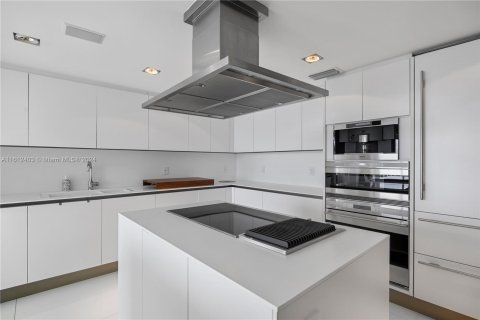 Condo in Bal Harbour, Florida, 5 bedrooms  № 1292561 - photo 12