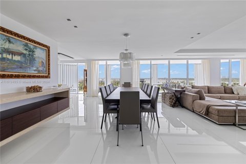 Copropriété à louer à Bal Harbour, Floride: 5 chambres, 306.58 m2 № 1292561 - photo 3