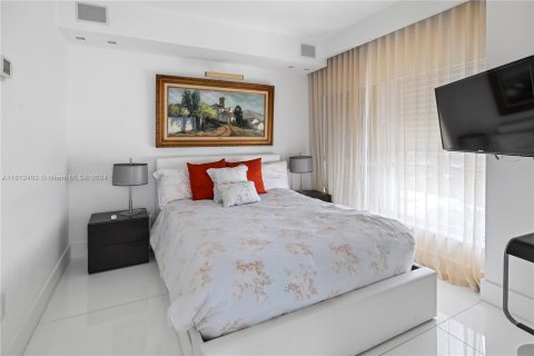 Condo in Bal Harbour, Florida, 5 bedrooms  № 1292561 - photo 26