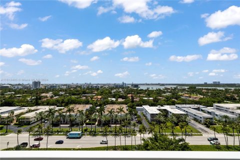 Copropriété à louer à Bal Harbour, Floride: 5 chambres, 306.58 m2 № 1292561 - photo 14