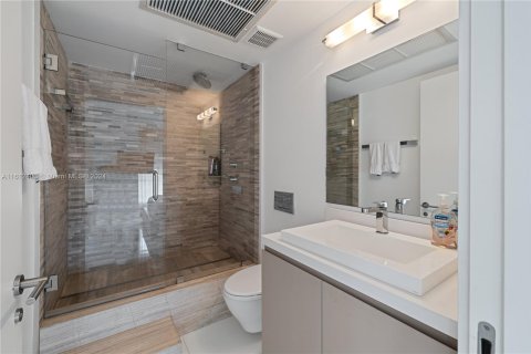 Copropriété à louer à Bal Harbour, Floride: 5 chambres, 306.58 m2 № 1292561 - photo 22