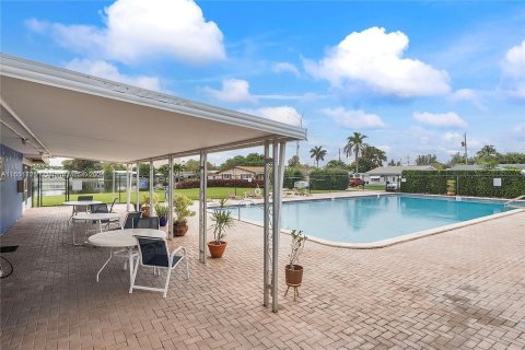 Casa en venta en Tamarac, Florida, 2 dormitorios, 93.65 m2 № 1333354 - foto 25