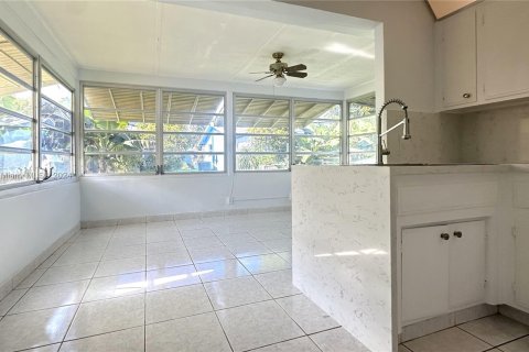 Casa en venta en Tamarac, Florida, 2 dormitorios, 93.65 m2 № 1333354 - foto 12