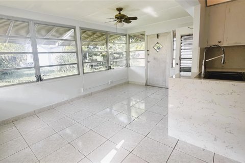 Casa en venta en Tamarac, Florida, 2 dormitorios, 93.65 m2 № 1333354 - foto 10