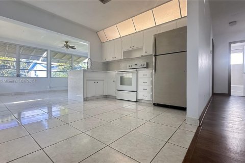 Casa en venta en Tamarac, Florida, 2 dormitorios, 93.65 m2 № 1333354 - foto 1