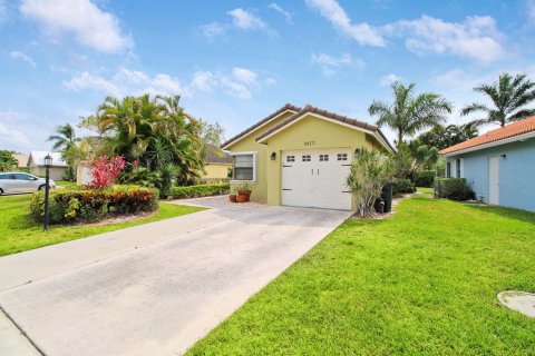 House in Lake Worth, Florida 3 bedrooms, 142.98 sq.m. № 1119954 - photo 2