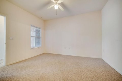 Condo in Orlando, Florida, 2 bedrooms  № 1322439 - photo 22