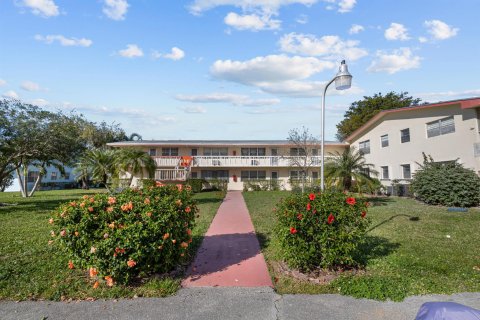 Condo in West Palm Beach, Florida, 2 bedrooms  № 976562 - photo 29