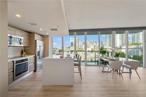 Condominio en alquiler en Miami, Florida, 2 dormitorios, 143.07 m2 № 908588 - foto 4