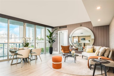 Copropriété à louer à Miami, Floride: 2 chambres, 143.07 m2 № 908588 - photo 1