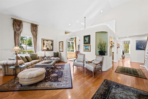 Villa ou maison à vendre à Lighthouse Point, Floride: 4 chambres, 319.86 m2 № 912828 - photo 2