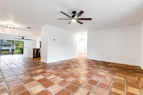 Casa en venta en Plantation, Florida, 3 dormitorios, 162.67 m2 № 912758 - foto 8