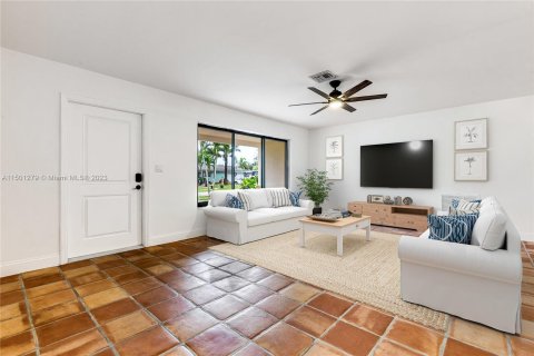 Casa en venta en Plantation, Florida, 3 dormitorios, 162.67 m2 № 912758 - foto 5