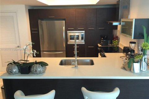 Condo in Sunny Isles Beach, Florida, 3 bedrooms  № 824923 - photo 7