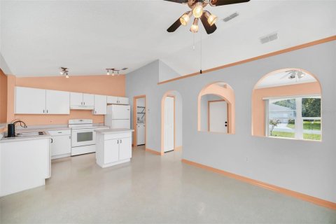 House in Kissimmee, Florida 3 bedrooms, 133.78 sq.m. № 1286694 - photo 8