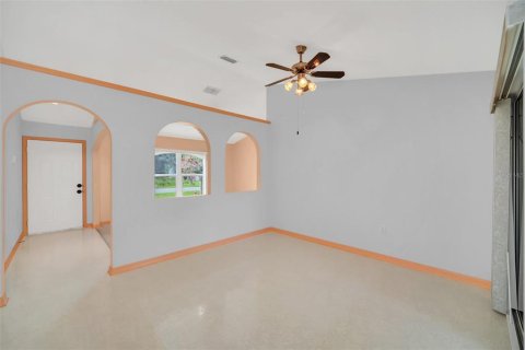 House in Kissimmee, Florida 3 bedrooms, 133.78 sq.m. № 1286694 - photo 7