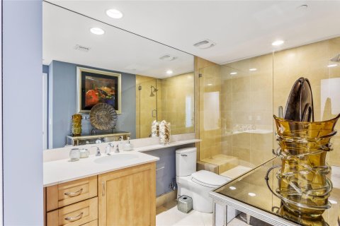 Condo in Fort Lauderdale, Florida, 2 bedrooms  № 1104543 - photo 26