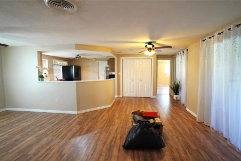 Casa en venta en Port Charlotte, Florida, 3 dormitorios, 150.04 m2 № 646577 - foto 7