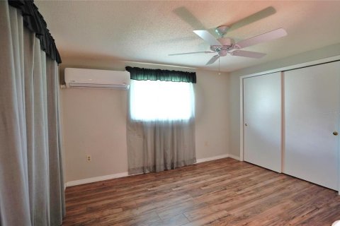 Casa en venta en Port Charlotte, Florida, 3 dormitorios, 150.04 m2 № 646577 - foto 30