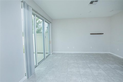 Touwnhouse à vendre à Orlando, Floride: 3 chambres, 126.25 m2 № 1393035 - photo 11