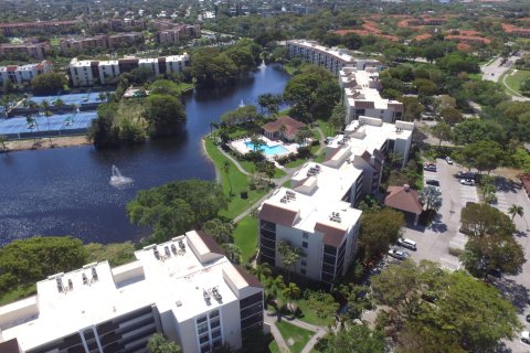 Condo in Delray Beach, Florida, 2 bedrooms  № 1077584 - photo 22