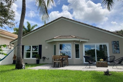 House in Boynton Beach, Florida 4 bedrooms, 193.05 sq.m. № 1077582 - photo 7