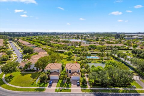 House in West Palm Beach, Florida 3 bedrooms, 199.93 sq.m. № 1183140 - photo 2