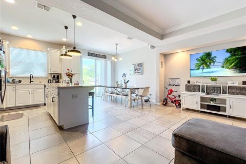 Adosado en venta en Orlando, Florida, 3 dormitorios, 151.8 m2 № 1386599 - foto 15