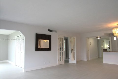 Copropriété à vendre à Pompano Beach, Floride: 3 chambres, 129.13 m2 № 983156 - photo 3
