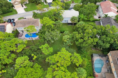 Villa ou maison à vendre à Coral Springs, Floride: 4 chambres, 202.16 m2 № 1399967 - photo 9