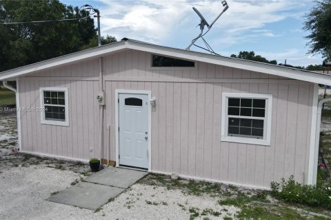 House in Sebring, Florida 3 bedrooms, 119.29 sq.m. № 1310394 - photo 13