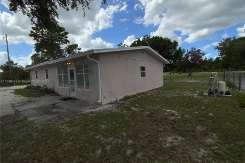 House in Sebring, Florida 3 bedrooms, 119.29 sq.m. № 1310394 - photo 29