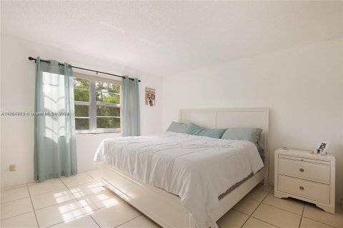 Copropriété à vendre à Coral Springs, Floride: 2 chambres, 91.97 m2 № 1092168 - photo 6