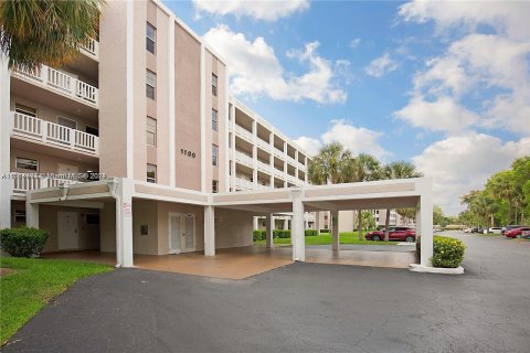 Copropriété à vendre à Coral Springs, Floride: 2 chambres, 91.97 m2 № 1092168 - photo 1