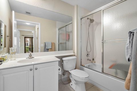 Condo in Palm Beach Gardens, Florida, 3 bedrooms  № 1231233 - photo 12